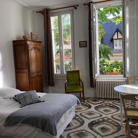 Villa Camelia Quartier Thermal Grand Studio Au Calme Vichy Exterior photo